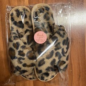 New Furry Leopard Slippers